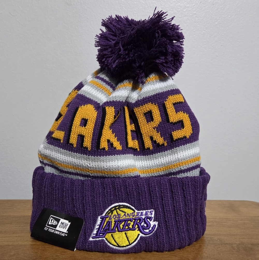 Los Angeles Lakers New Era Classic Cuffed Knit Hat with Pom